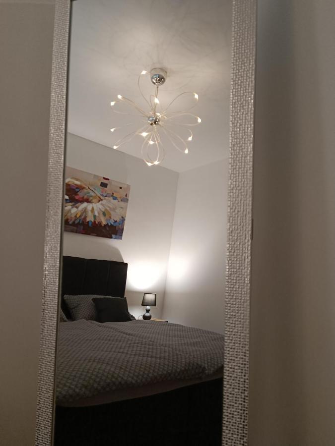 Arena Appartement Osijek Buitenkant foto